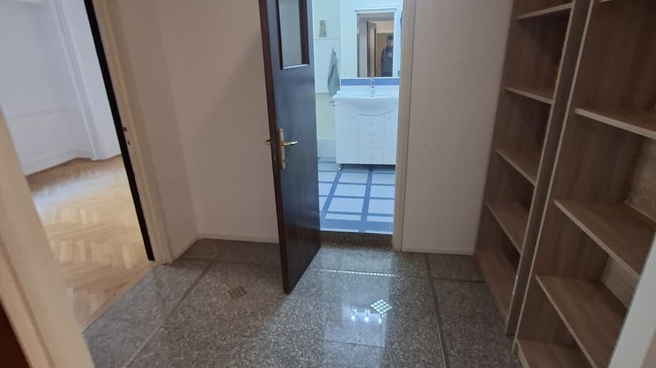 Apartament de inchiriat 3 camere Ultracentral Metrou Universitate L349 - Poză 11