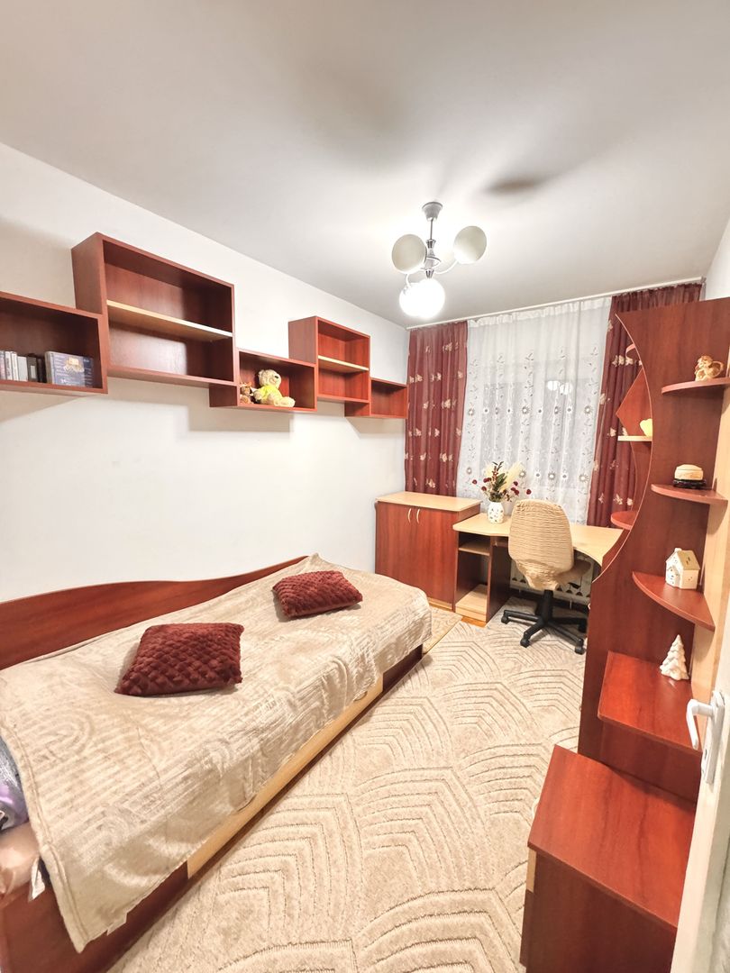 Apartament 3 camere decomandate – zona Decebal, Oradea - Poză 8