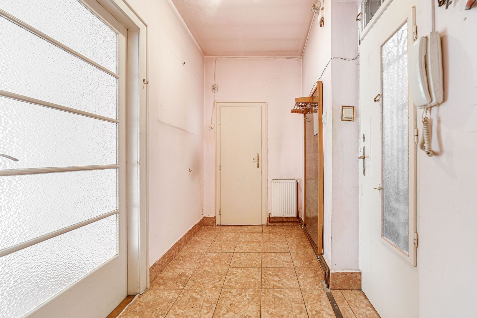 Apartament pe Bulevardul Decebal - Poză 1