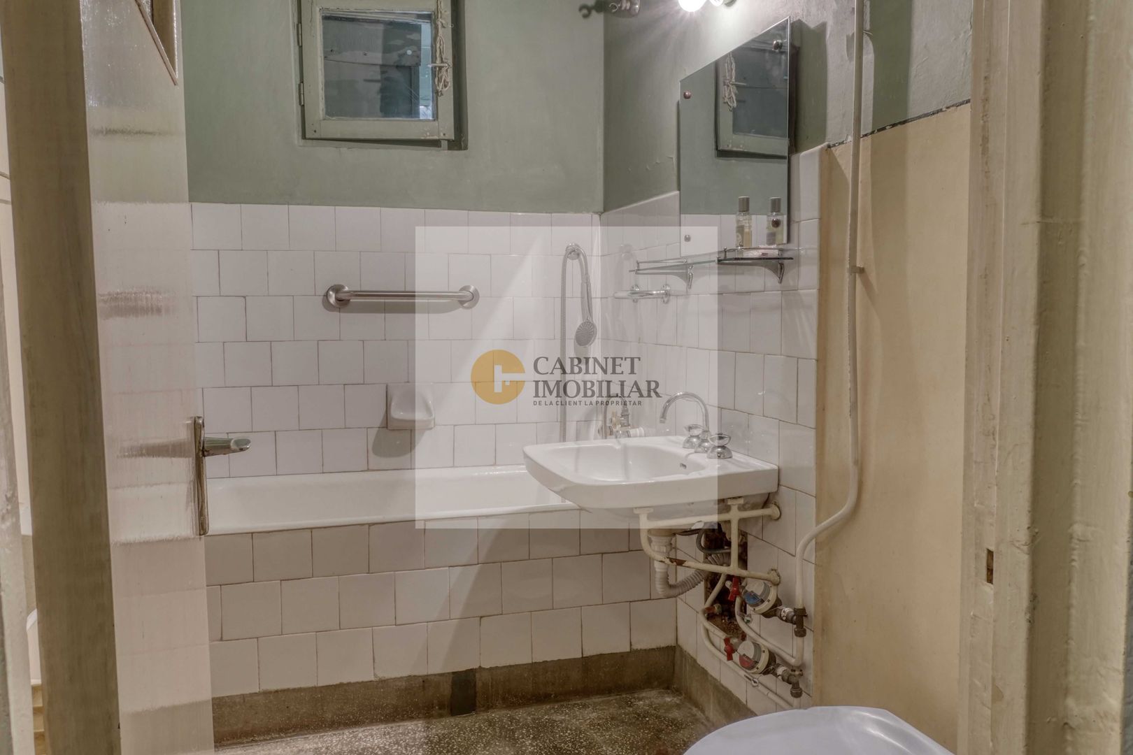 3 Camere - 70MP | Decomandat | 2 Balcoane | 1/9 | M Gorjului la 5 min - Poză 5