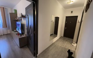 Apartament 2 camere decomandate, 47mp, zona Hotel Royal - Poză 2