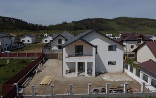 Casă individuală de vânzare – Sânpetru, zona Dealul Lempeș - Poză 6