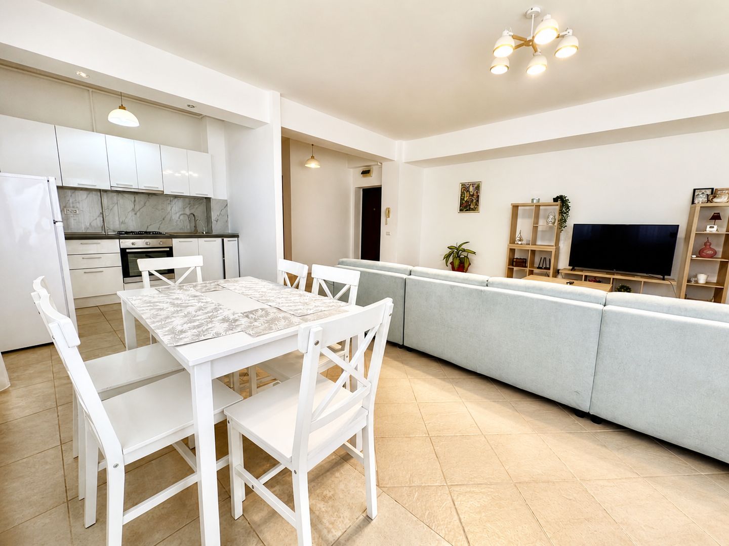 Apartament cu 3 camere de vanzare Mamaia Summerland Constanta - Poză 3