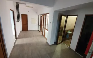 Spatii birouri,recent renovate si mobilate - Poză 12