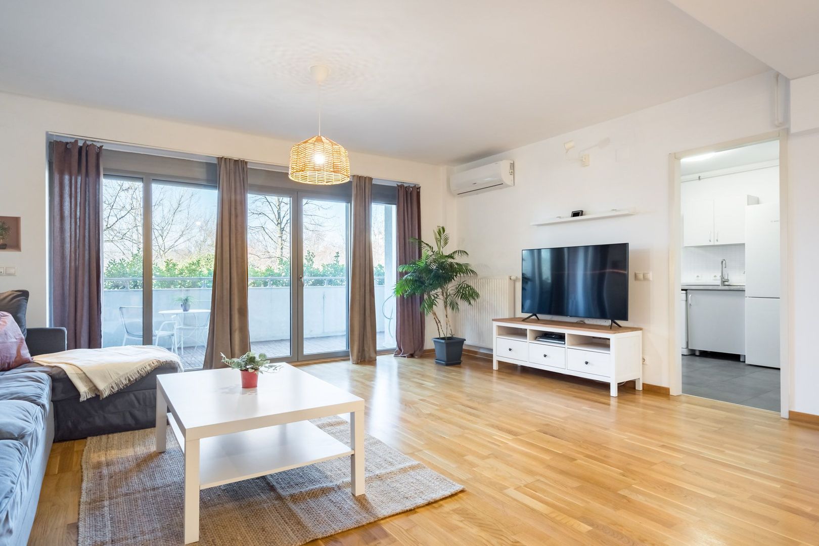 COMISION 0% - Apartament 4 camere superb 130mp, cu terasa, in incinta Green Lake - Poză 10