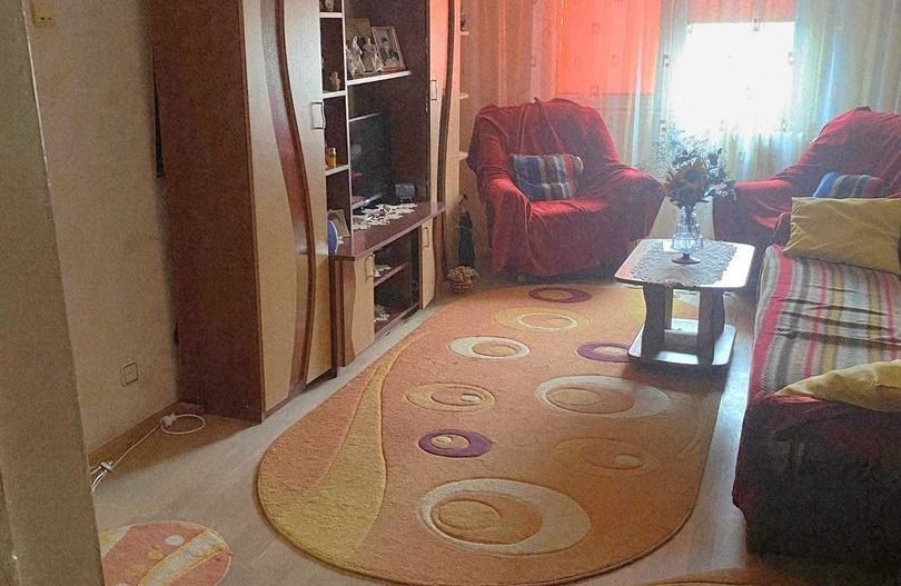 Apartament 3 camere zona 1 Decembrie 1918 - Auchan Titan - Poză 1