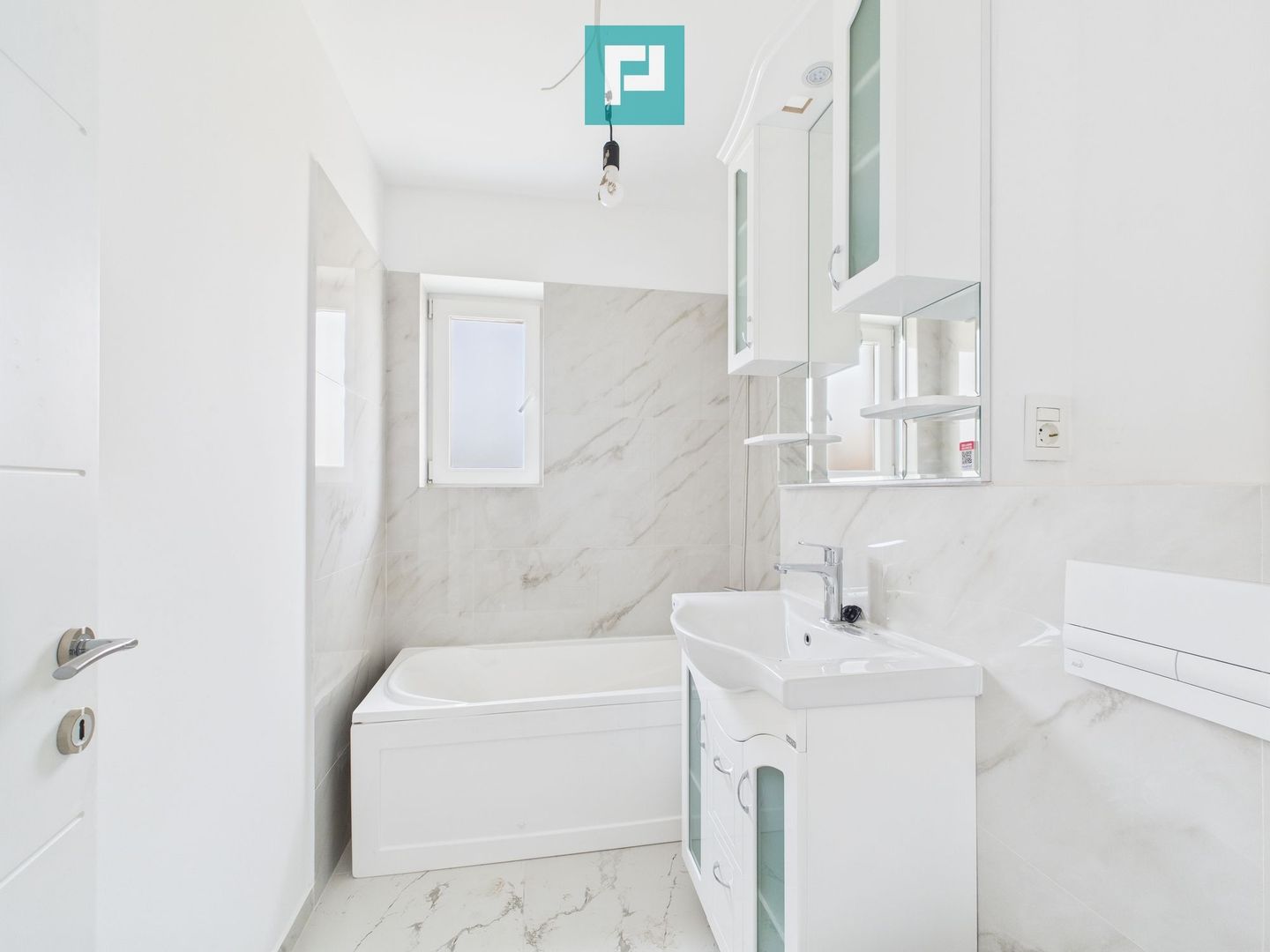 Apartament 3 camere | Etaj 2 | Zona Torontalului - Poză 7