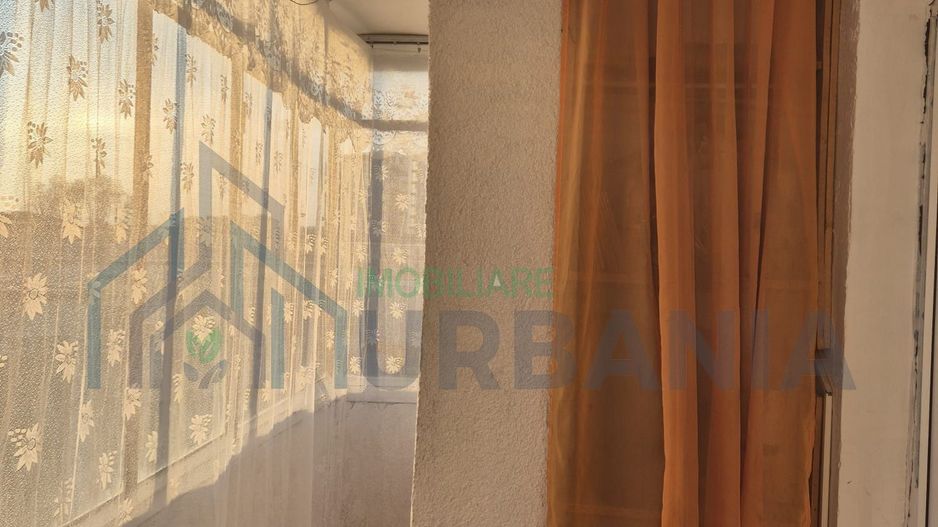 Apartament 3 camere decomandat, 72 mp, lângă Școala "George Coșbuc" Iași, etaj 4/4 cu pod - Poză 5