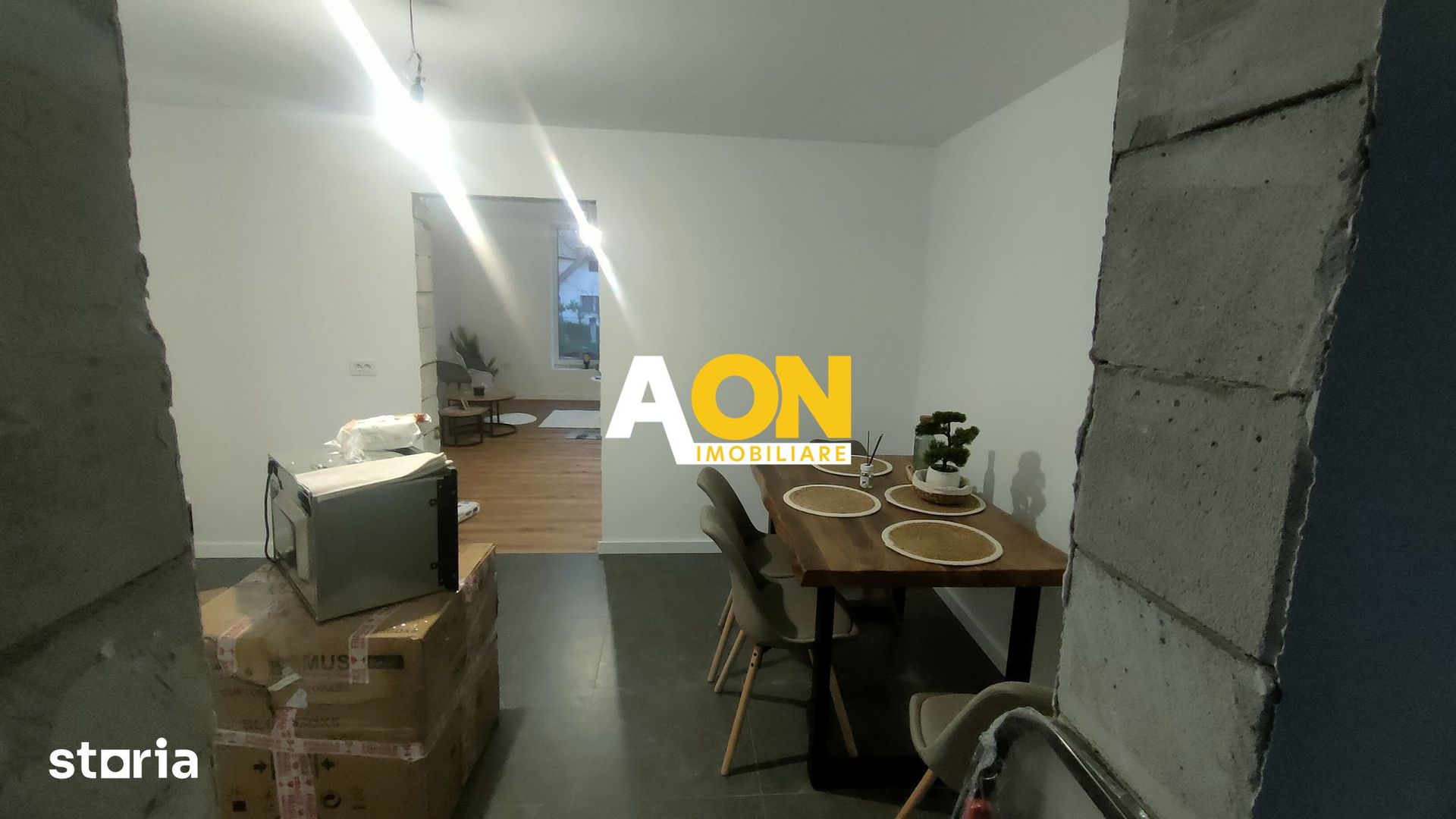 Casă 4 Camere, 2 Bai, 900mp Teren - Poză 2