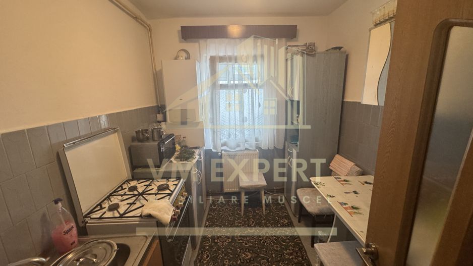 APARTAMENT 3 CAMERE ETAJ 4 VIȘOI CAMPULUNG - Poză 21