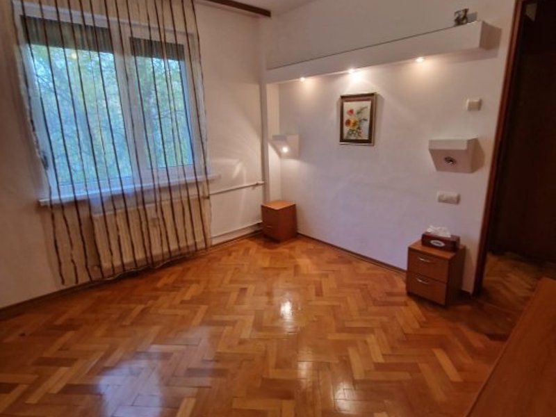 Vanzare apartament 2 camere Pajura - Poză 2