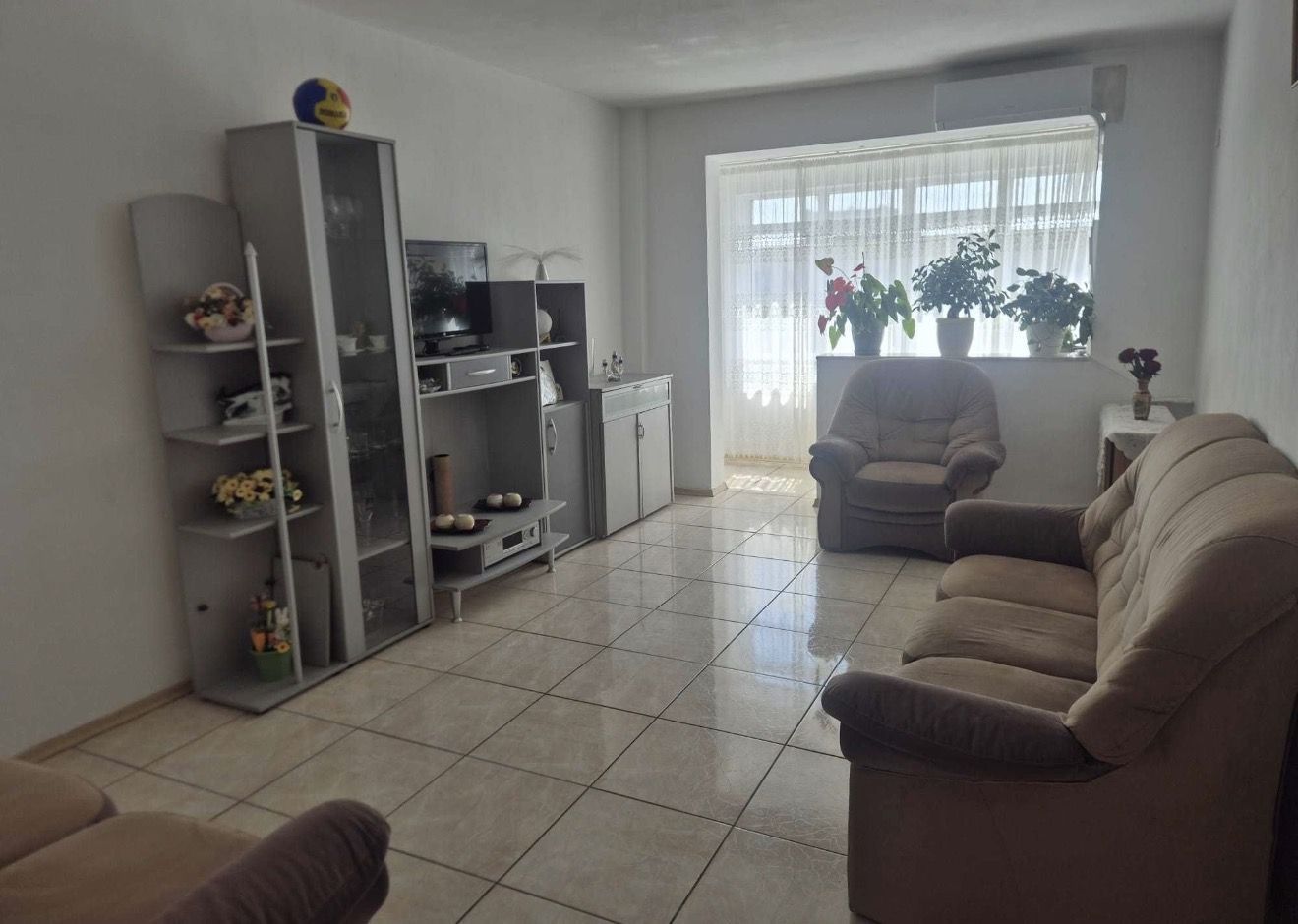 AP. 3 CAMERE-DOAMNA GHICA, PET-FRIENDLY, REABILITAT, BUCATARIE INCHISA - Poză 1