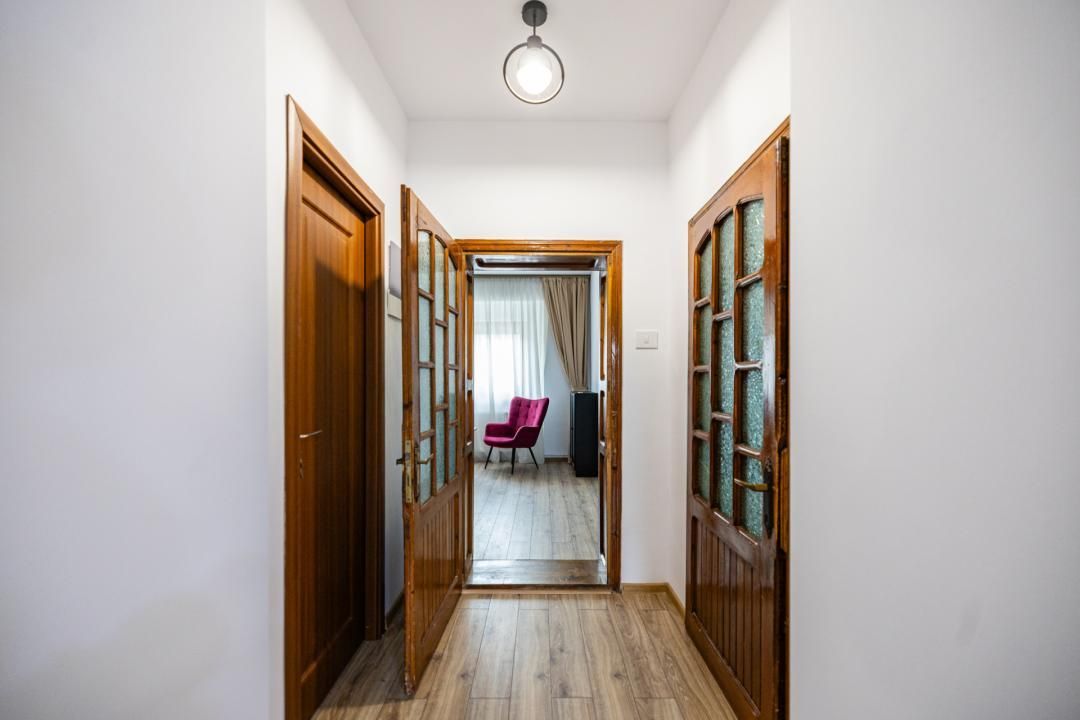 Casa parter, renovata, mobilata, gradina amenajata, str Petofi Sandor-Dumbravita - Poză 8