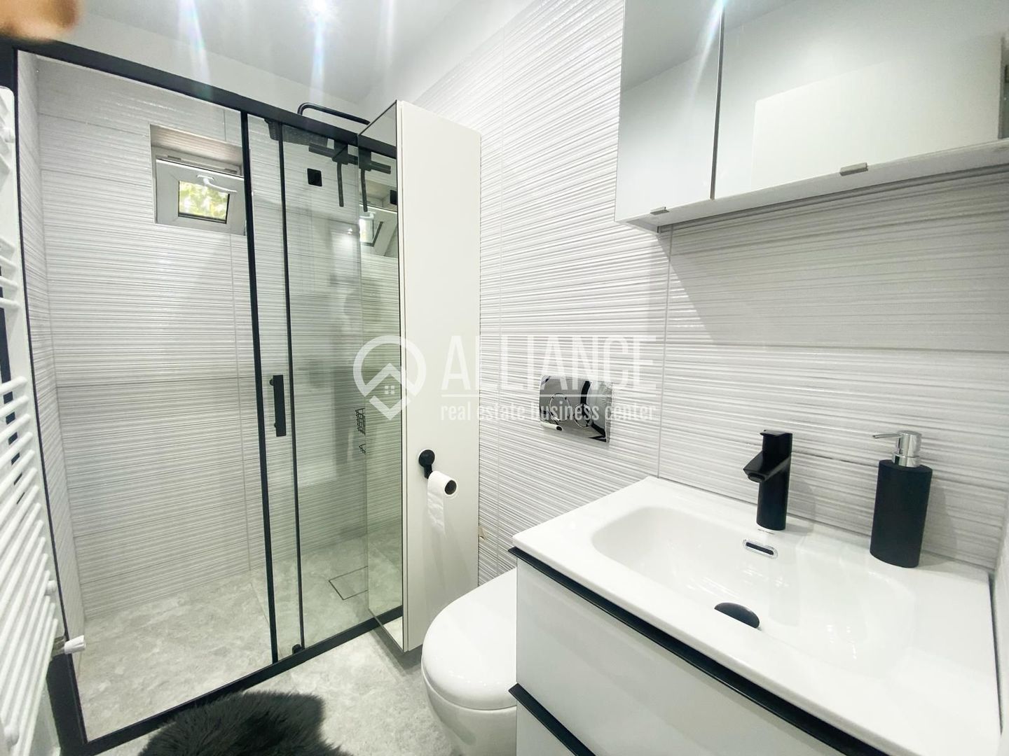 Valu lui Traian (COD 07) Casă  3 camere cu teren  de 930 mp - Poză 8