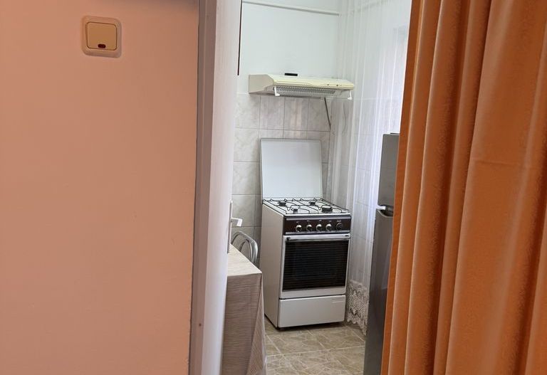 Garsonieră în Brazdă lui Novac - Poză 6