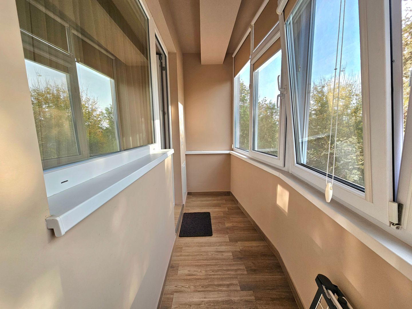 Apartament cu 2 camere de vânzare în zona Dacia Constanta renovat - Poză 11