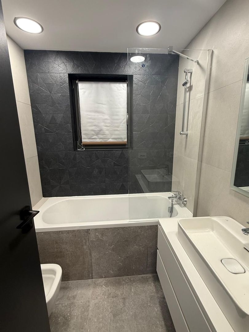 PRIMA INCHIRIERE Apartament modern cu loc de parcare inclus - Poză 4