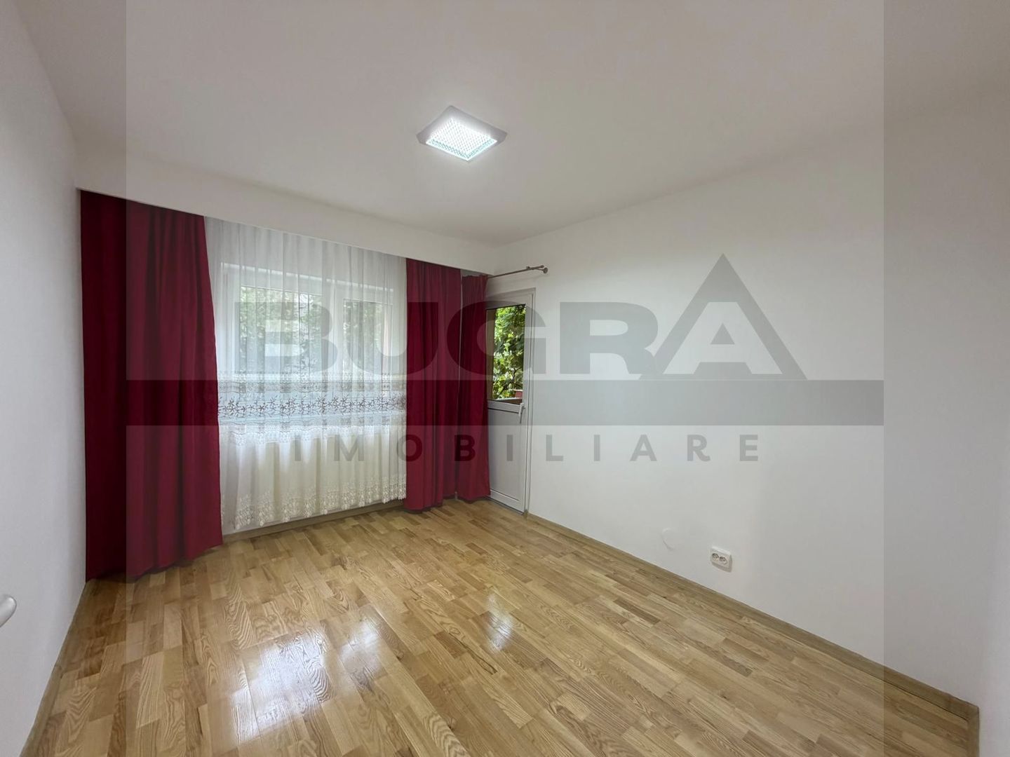 Apartament de 4 camere, decomandat, 95mp, parcare, zona Piata Zorilor - Poză 3