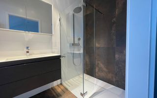 Casă de închiriat cu finisaje de excepție în Zona Semicentrală - Poză 13