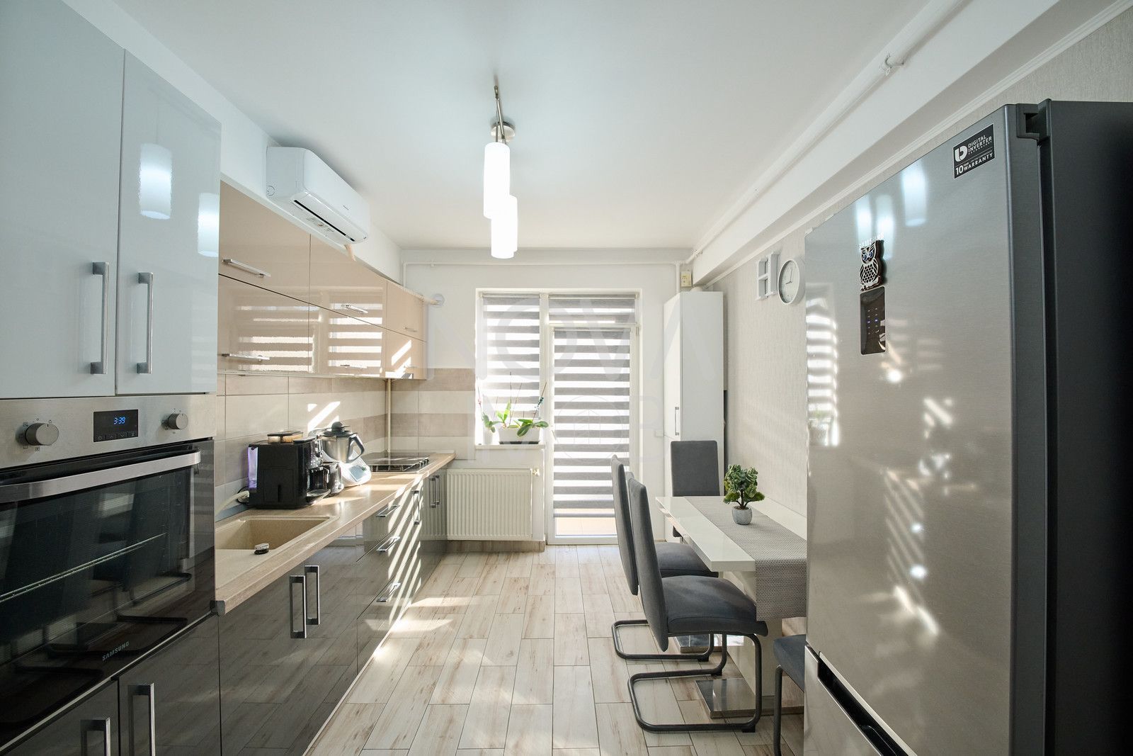 Apartament 2 camere, decomandat, MOBILAT - UTILAT - Poză 4