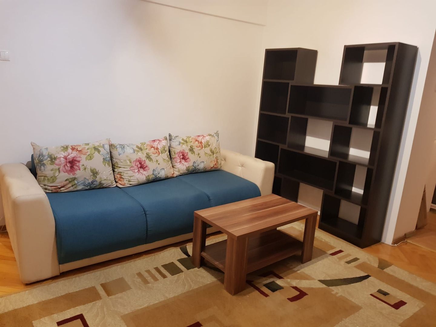 Apartament cu 2 camere in Centrul Civic - Poză 3