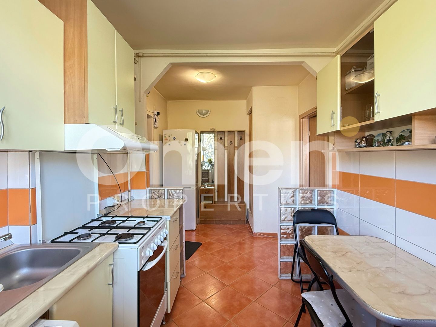 Închiriez apartament 2 camere zona Centrul Universitar Nord - Poză 3