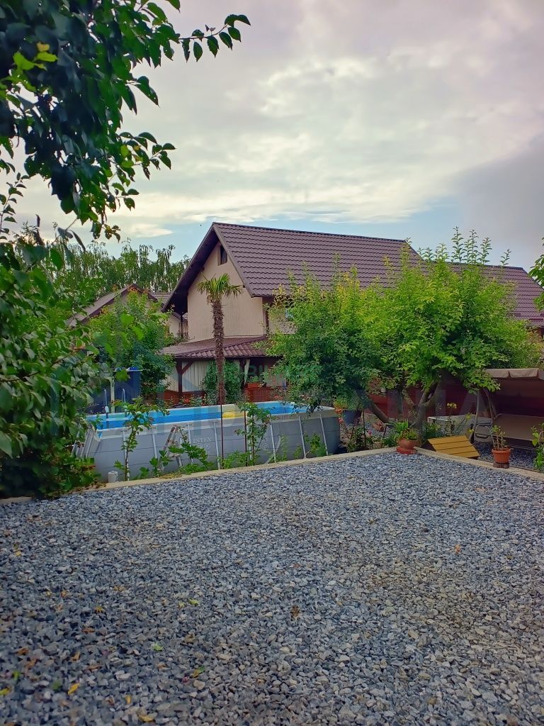 Duplex de vanzare, Lunca Cetatuii, 130 mp utili, 480 mp teren, 4 camere, mobilat si utilat - Poză 3
