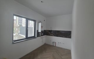 Apartament 4 camere dispus pe 2 niveluri - Poză 2