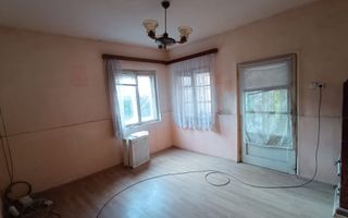 Oportunitate unică de investiție – Casă  cu potențial, în zona 3 Stejari, Sibiu - Poză 3