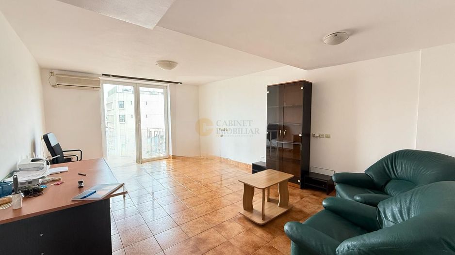 3 camere  | Piata Romana  | Decomandat - Poză 3