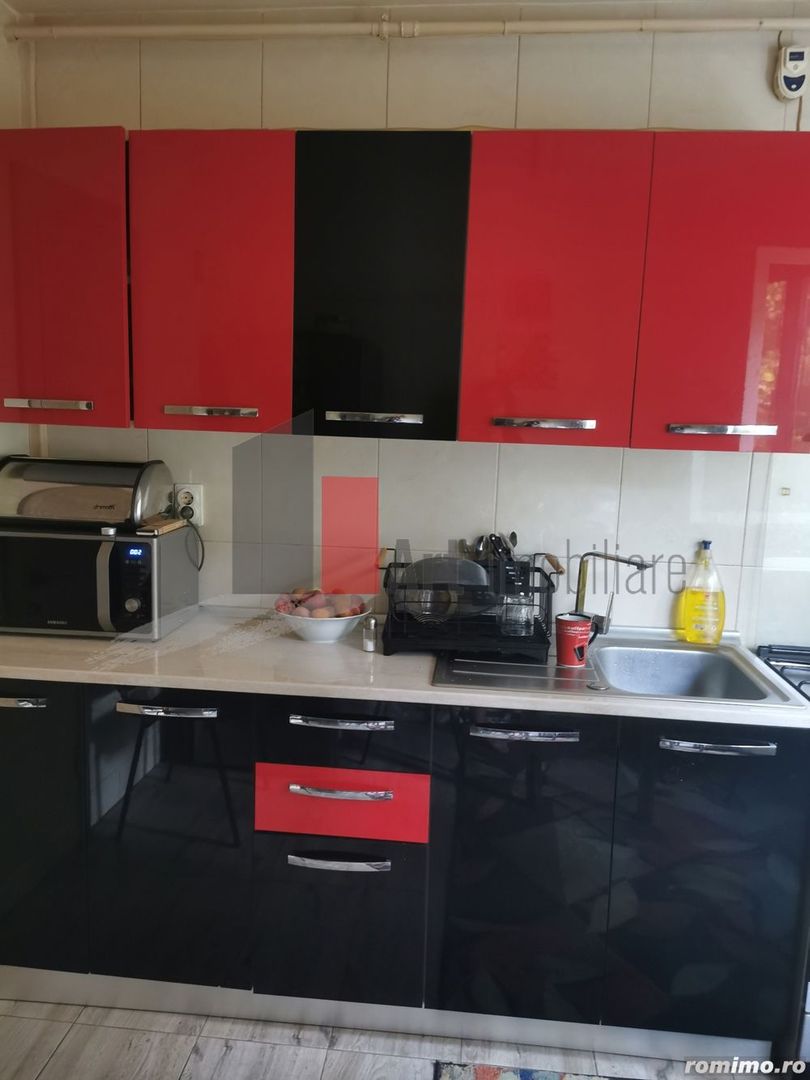 Vânzare apartament semidecomandat 4 camere cu centrală Bd. Obregia - Poză 27