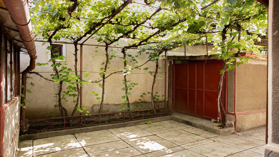 Rezervat Casa din caramida cu teren generos in Gradiste - Poză 5