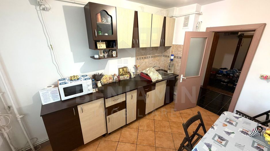 3 camere decomandat etaj 2 - Ciuperca - 74mp - centrala termica - Poză 6