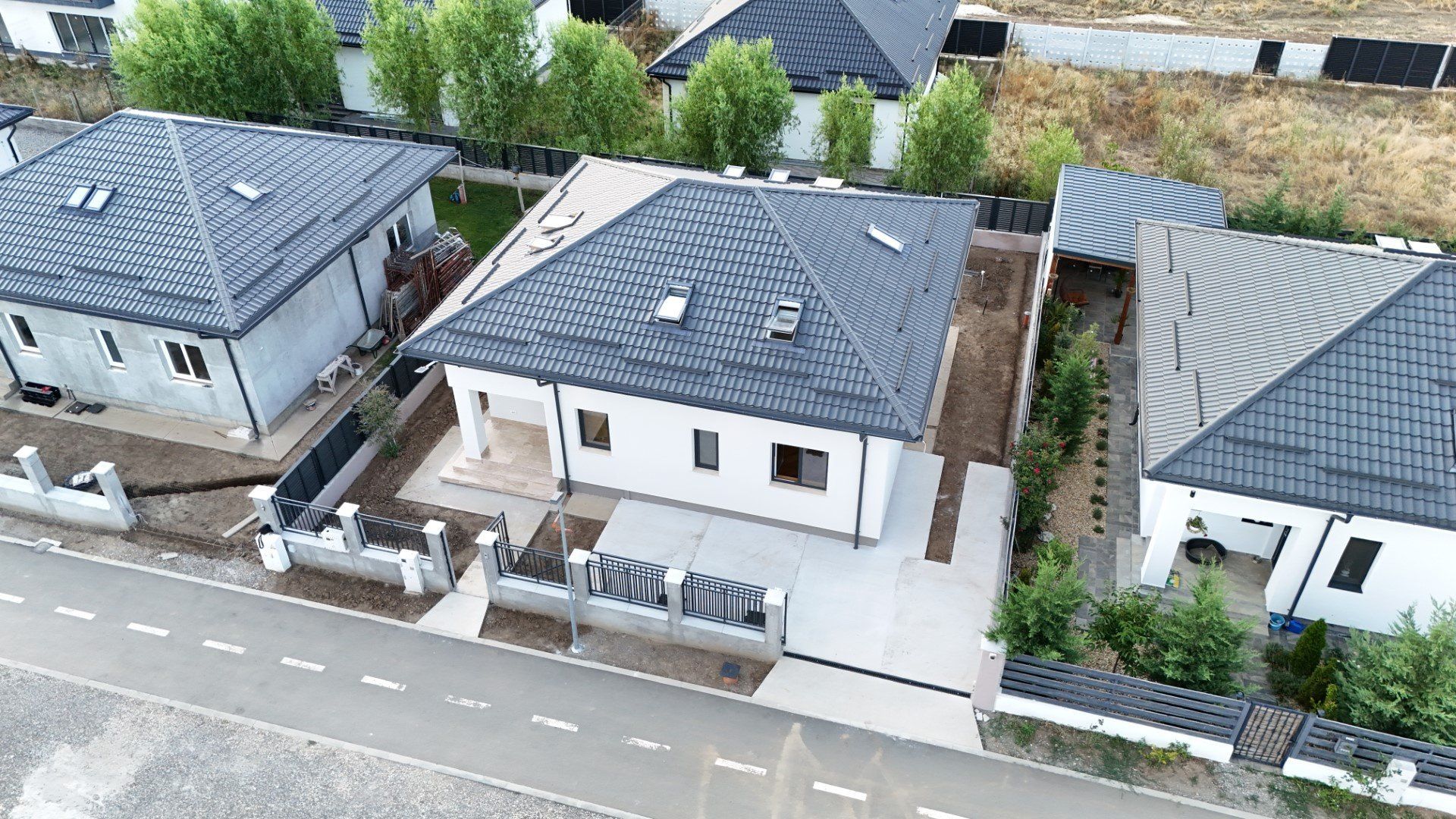 BUFTEA, CASA P+M 140 MP, LOT 357 MP! - Poză 1