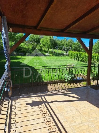 Casă de vânzare, teren 1040 mp - Poză 14