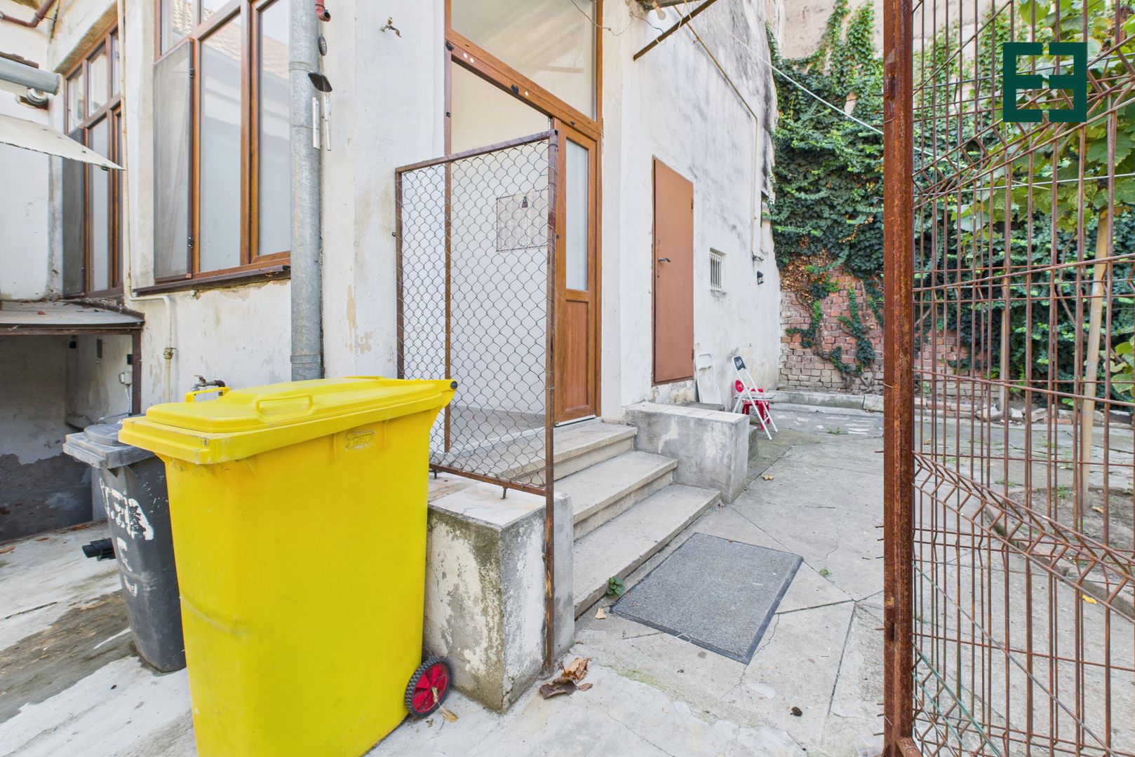 Casă cu 2 camere -  Zonă Centrală - Timișoara - Poză 17