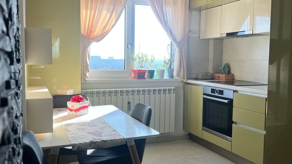 Apartament 3 camere luminos, mobilat si utilat, metrou Favorit-Pet friendly - Poză 5
