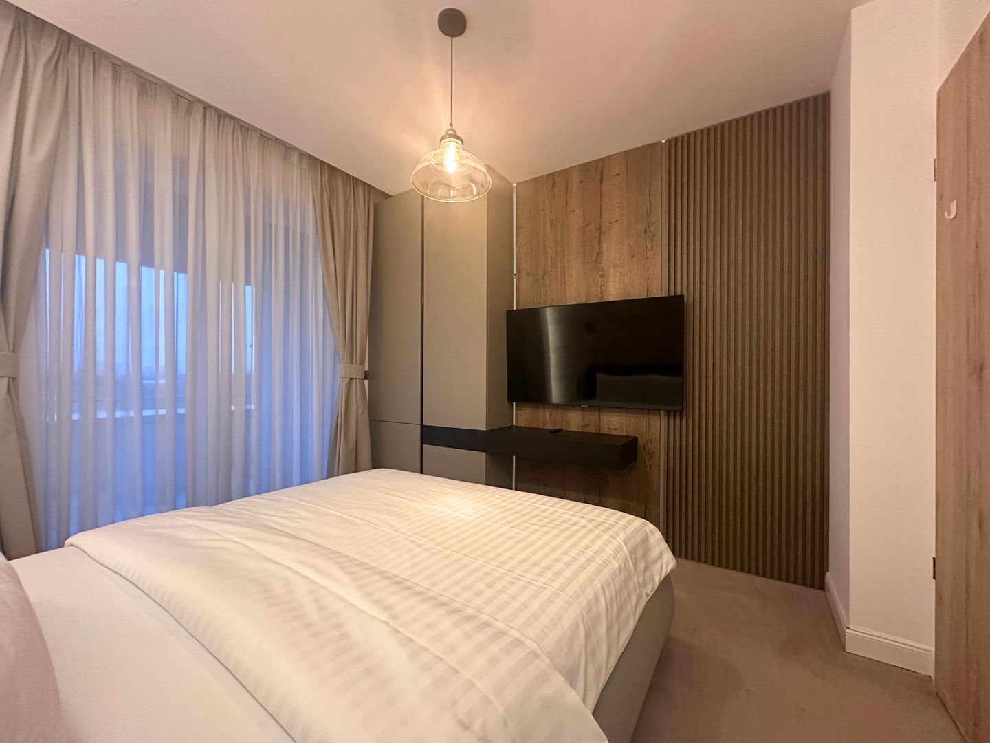 Penthouse de LUX 4 camere cu terasă spectaculoasă de 122 mp + jacuzzi - Poză 13