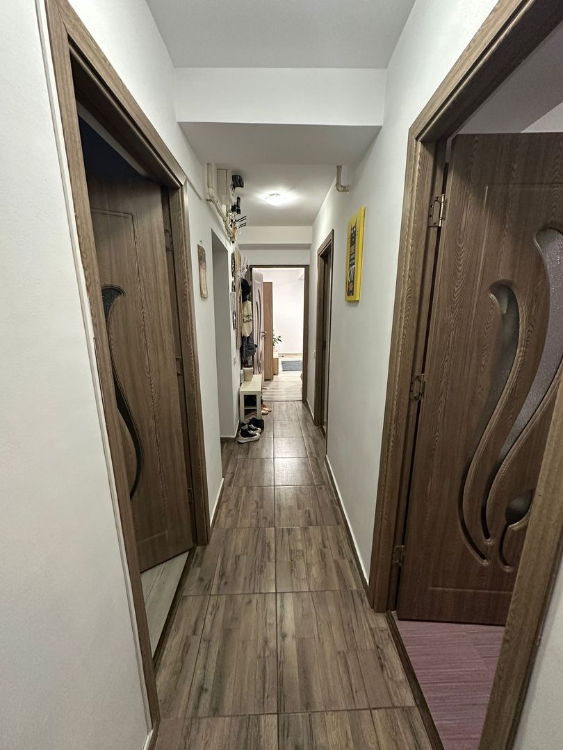 Apartament decomandat 3 Camere Turnu Magurele - Poză 10