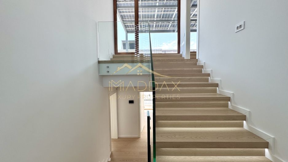 Vila cu 6 camere *575mp* / 2 locuri parcare // Pipera- Iancu Nicolae - Poză 44