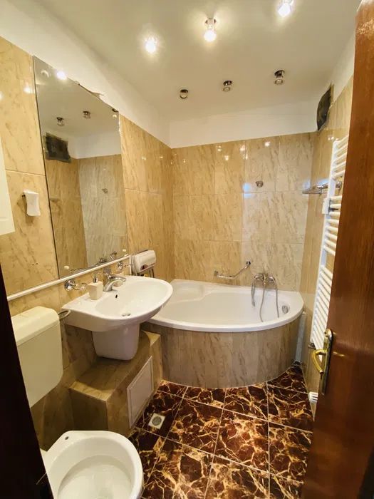 Garsoniera atragatoare si compacta, Mega Mall Iancului - Poză 5