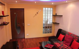2 Camere - Hol Locuibil | Decomandat | 3/10 | Credit | M Lujer - 3 min - Poză 3