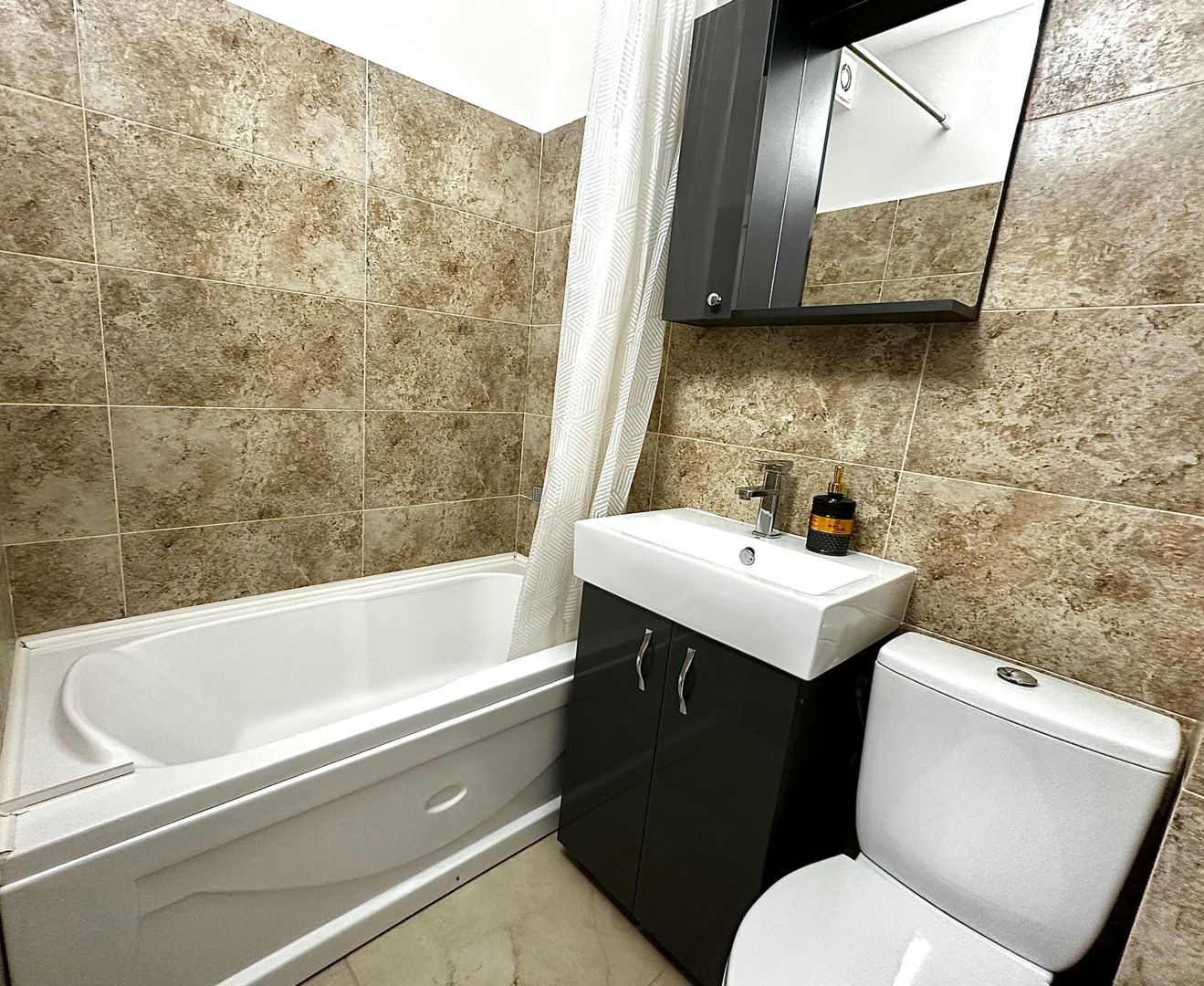 Garsoniera cu Parcare Actiunii bloc Nou Progresul Sos. Giurgiului - Poză 4