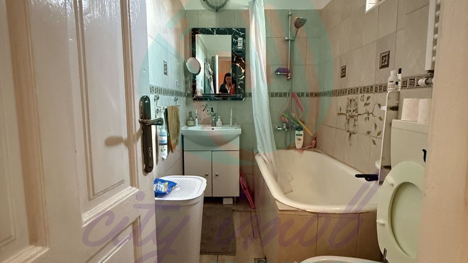 Apartament in vila interbelica, situat intre Pache si Calea Calarasilor - Poză 12