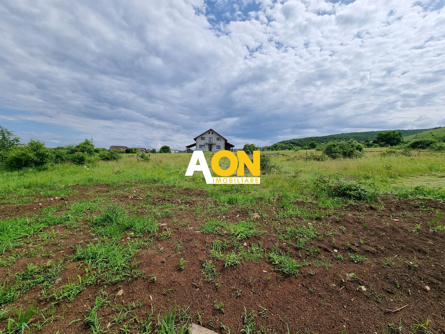 De vanzare 775mp teren intravilan cu utilitati, Micesti - Poză 2