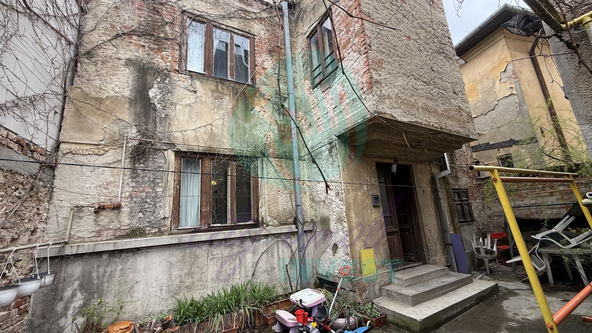 Casă interbelică Foișorul de Foc | Potențial mare | Curte liniștită - Poză 10