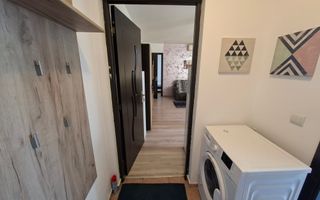Apartament cu 2 camere, centrala proprie si aer conditionat in zona Sagului - Poză 3