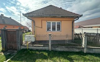 Casa individuala de vanzare, 107mp, 645mp teren, Zona Santana de Mures - Poză 1