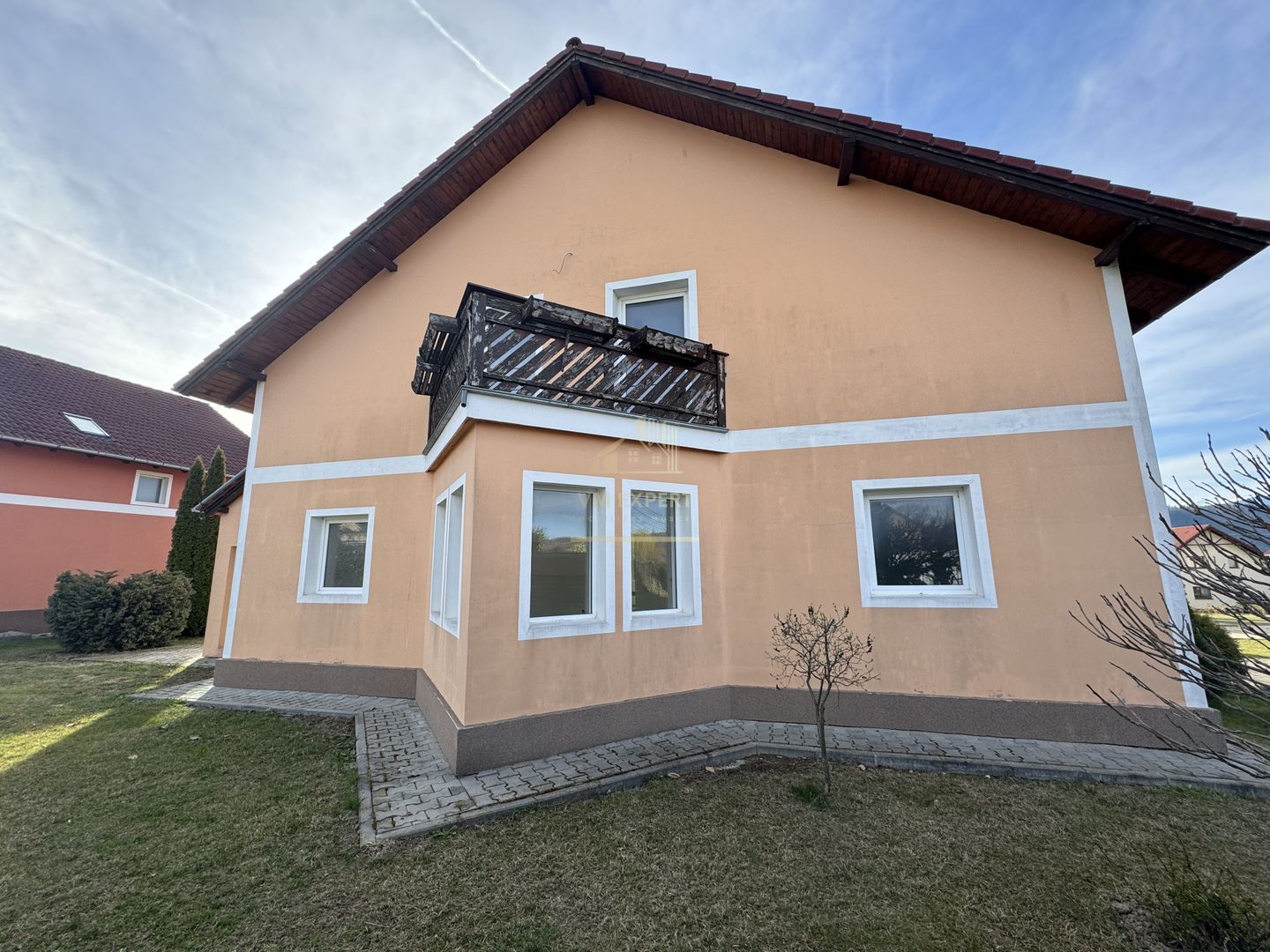 VILA 5 CAMERE,TEREN 560 MP, CAMPULUNG, ARGES - Poză 7