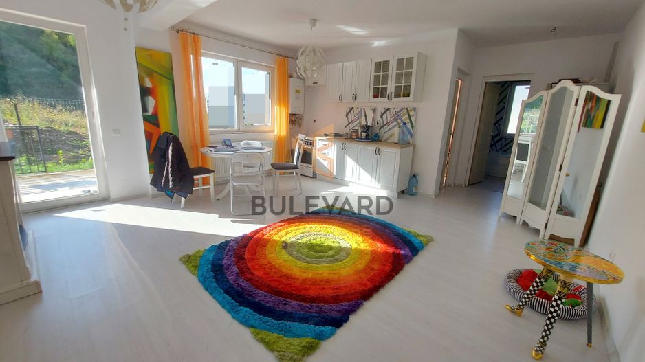 Apartament cu 3 camere + Terasa 60 mp! - Poză 1